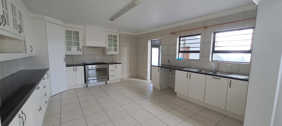 4 Bedroom Property for Sale in Dwarskersbos Western Cape